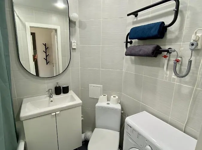 Apartment Birds Nest *